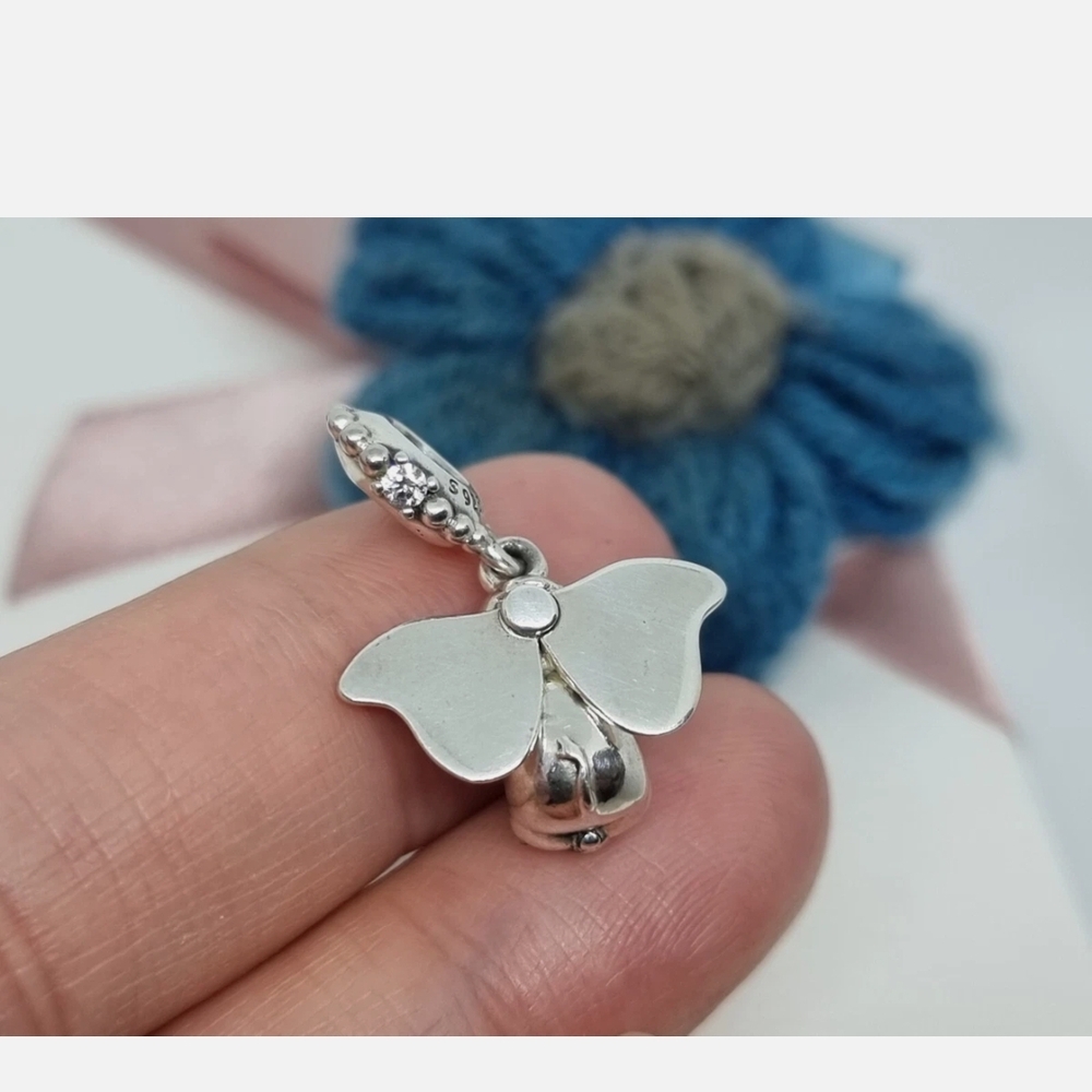 Authentic Pandora Flying Dumbo Charm. Never Opened. - Picture 8 of 8